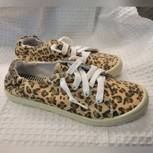 GIRL NWT Size 6.5 M Sneakers Jelly Bean leopard pattern slip-on  By MADELINE